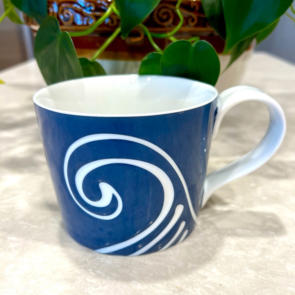 2008 Starbucks 13 oz blue and white embossed wave mug